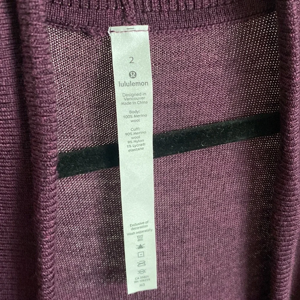 Lululemon Sit In Lotus Wrap II Size 2